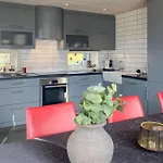 3 Bedroom Awesome In * نوردفيورديد