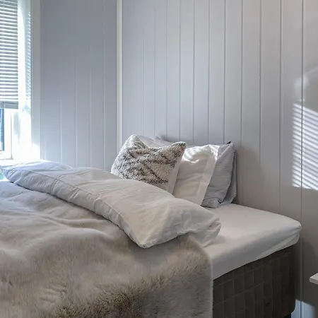 3 Bedroom Awesome In Дом отдыха Нурфьордэйд