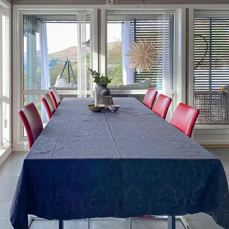 Vakantiehuis Geweldig Met 3 Slaapkamers In Nordfjordeid